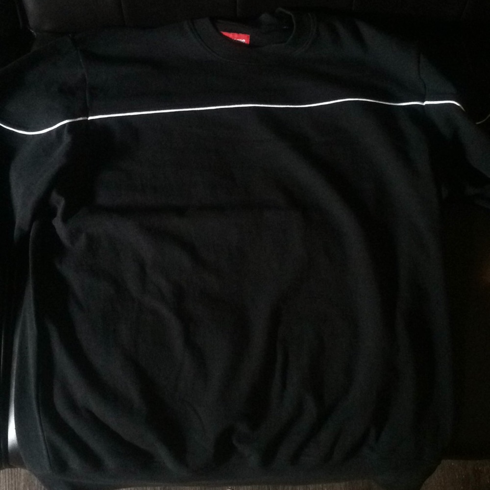 Authentic Supreme yoke piping crew neck size Med.